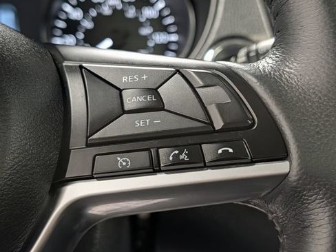 Used 2017 Nissan Rogue SL w/ SL Premium Package AWD/4WD image 22