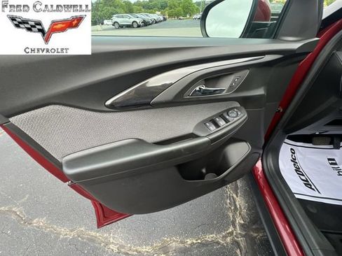 Used 2023 Chevrolet TrailBlazer LT FWD image 27
