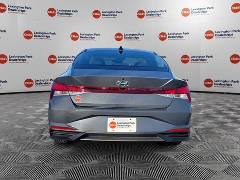 Certified 2023 Hyundai Elantra SEL w/ Convenience Package image 6