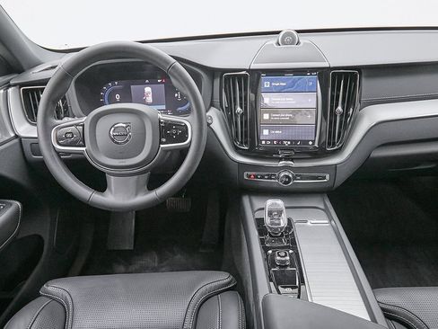 Certified 2025 Volvo XC60 T8 Ultra w/ Protection Package Premier image 28