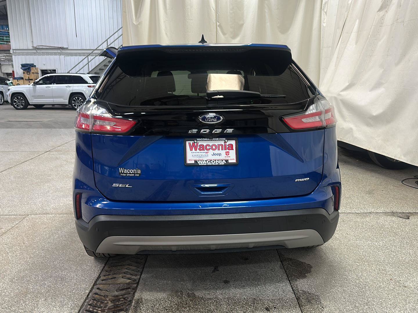 Used 2024 Ford Edge SEL AWD/4WD image 4