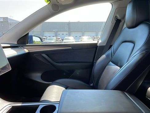 Used 2023 Tesla Model Y Long Range AWD/4WD image 9