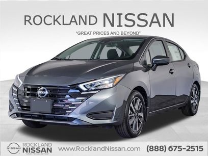 New 2025 Nissan Versa SV w/ Trunk Package