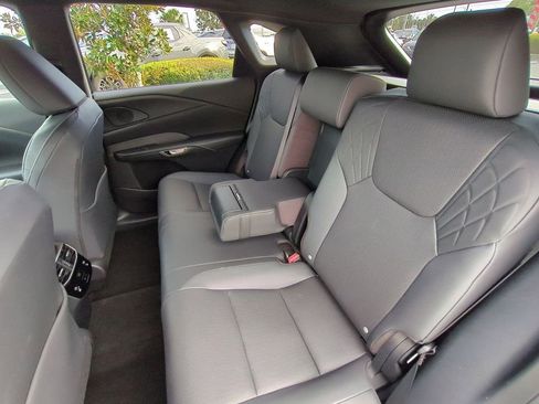 Used 2023 Lexus RX 350 Premium image 14