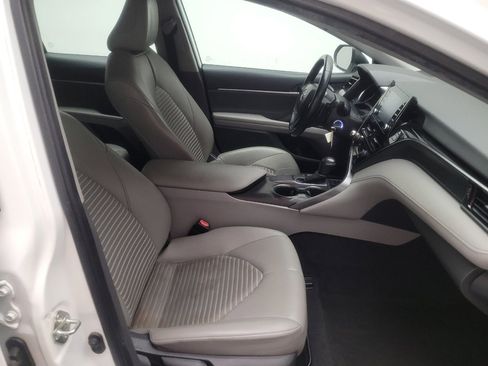 Used 2021 Toyota Camry SE image 21
