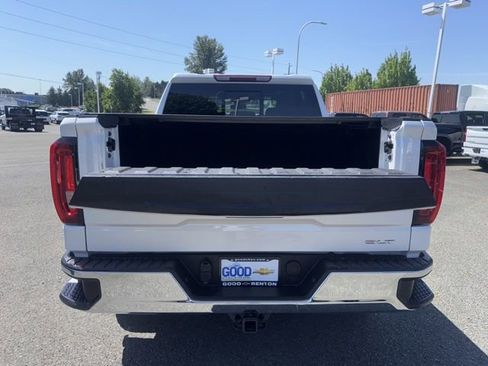 Used 2022 GMC Sierra 1500 SLT w/ SLT Convenience Package AWD/4WD image 11