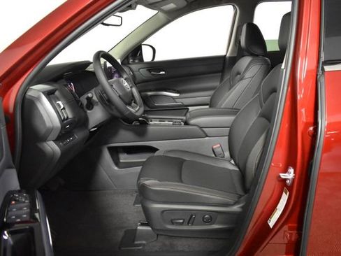New 2026 Nissan Pathfinder SL AWD/4WD image 11