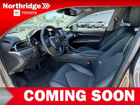 Used 2023 Toyota Camry SE w/ Convenience Package FWD image 5