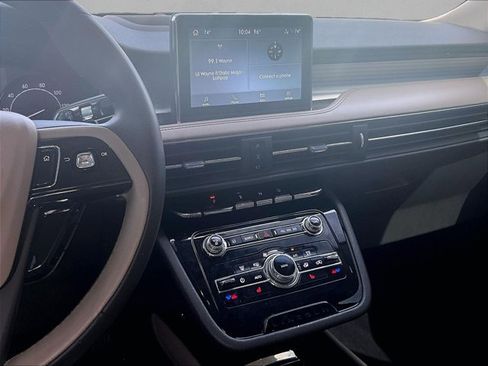 Used 2022 Lincoln Corsair FWD image 8