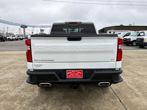 Used 2022 Chevrolet Silverado 1500 LT Trail Boss w/ Convenience Package II image 6