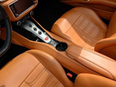 Used 2015 Ferrari California T RWD image 13