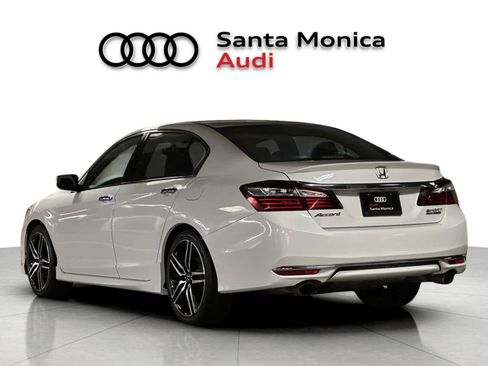 Used 2017 Honda Accord Sport Special Edition image 6