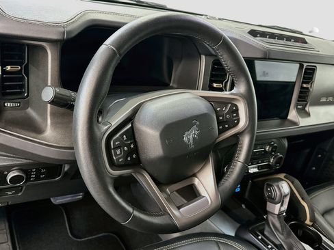Used 2025 Ford Bronco Badlands AWD/4WD image 18