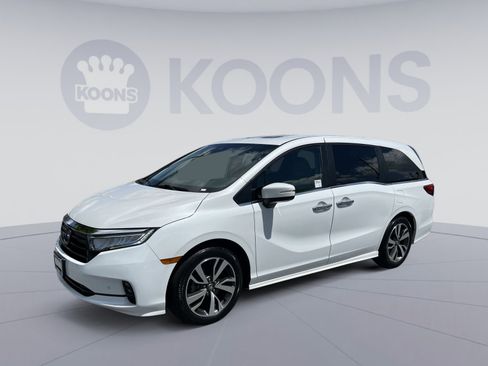 Used 2023 Honda Odyssey Touring image 1