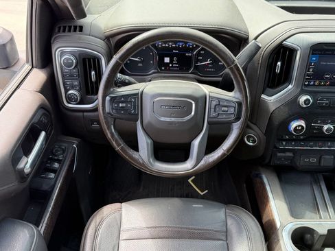 Used 2021 GMC Sierra 2500 Denali w/ Denali Ultimate Package AWD/4WD image 7