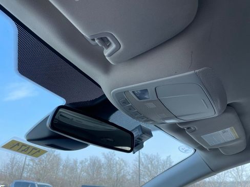 Used 2023 Ford Edge SEL image 20