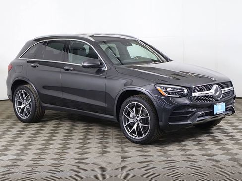 Used 2022 Mercedes-Benz GLC 300 4MATIC w/ AMG Line image 2