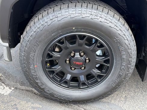 New 2026 Toyota 4Runner TRD Off-Road Premium AWD/4WD image 9
