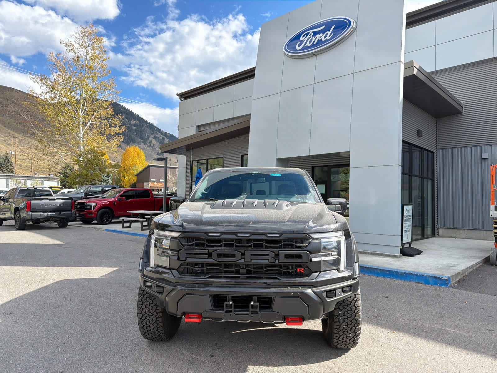 New 2026 Ford F150 Raptor w/ Equipment Group 803A Raptor R AWD/4WD image 2