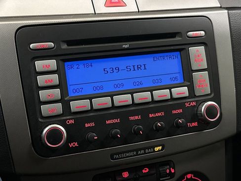 Used 2007 Volkswagen Passat 2.0T image 14