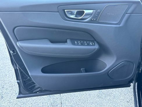 New 2026 Volvo XC60 B5 Ultra w/ Climate Package image 16
