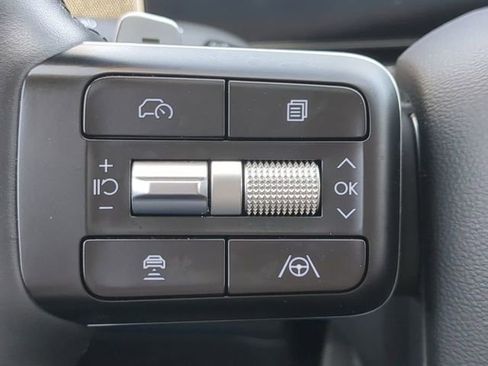Used 2025 Hyundai Santa Fe SEL AWD/4WD image 23