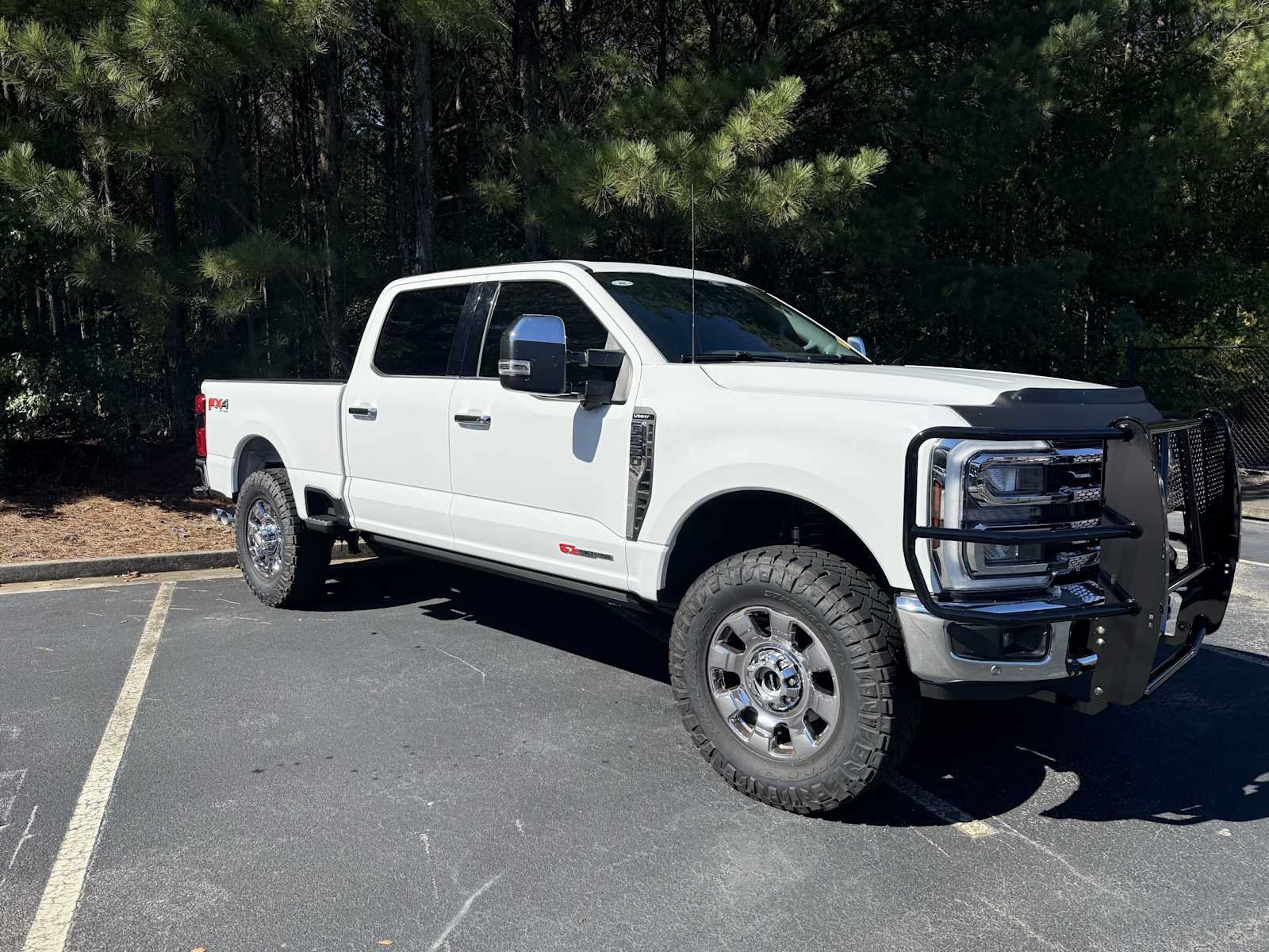 Used 2024 Ford F350 Lariat w/ Lariat Ultimate Package AWD/4WD image 2