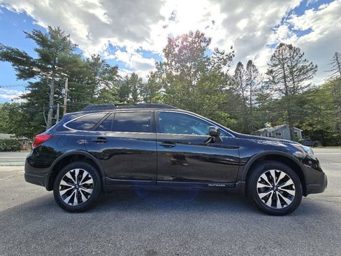 Used 2016 Subaru Outback 2.5i Limited AWD/4WD image 9