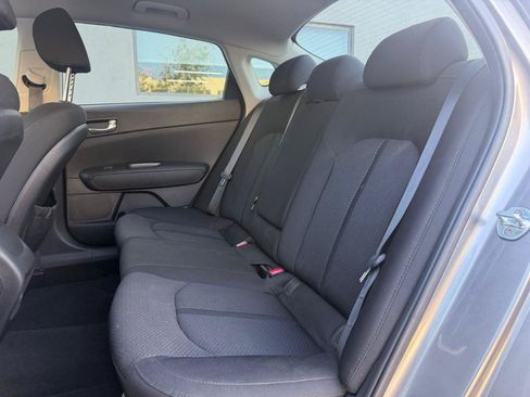 Used 2016 Kia Optima LX FWD image 19