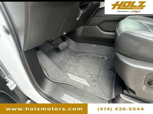 Certified 2022 Chevrolet Suburban Z71 image 34