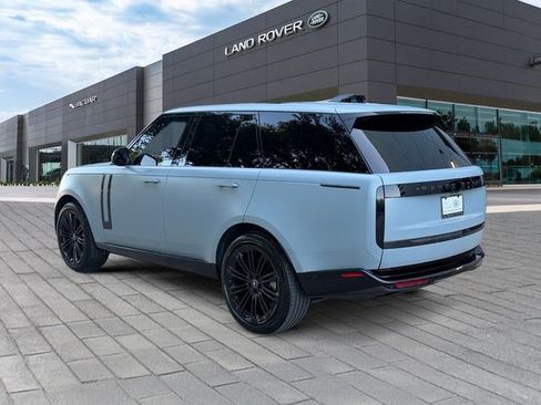 Certified 2025 Land Rover Range Rover SE AWD/4WD image 3