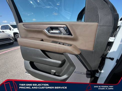 New 2026 GMC Yukon Denali Ultimate AWD/4WD image 24