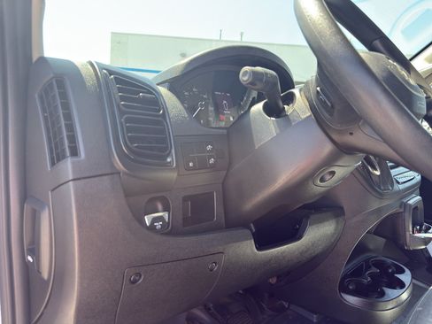 Used 2022 RAM ProMaster 2500 FWD image 13