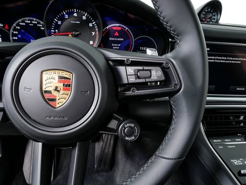Certified 2023 Porsche Panamera Platinum Edition image 11