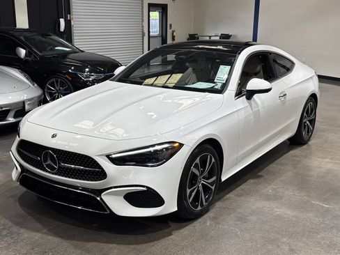 Used 2024 Mercedes-Benz CLE 300 4MATIC Coupe image 9