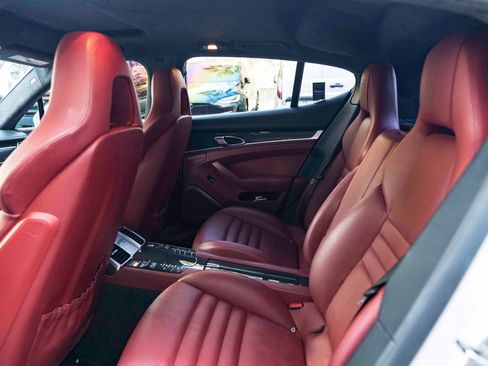 Used 2016 Porsche Panamera GTS AWD/4WD image 27