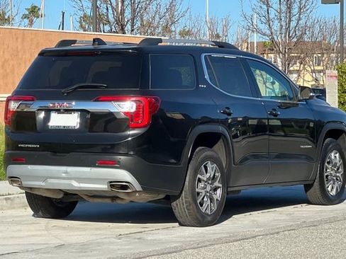 Used 2023 GMC Acadia SLT image 4