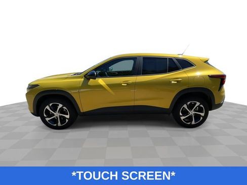 Used 2025 Chevrolet Trax RS FWD image 6