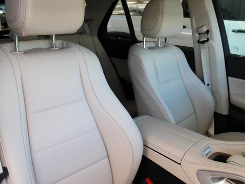 Used 2025 Mercedes-Benz GLE 350 4MATIC image 21