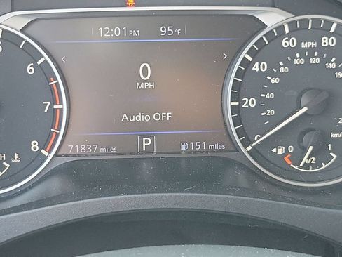 Used 2023 Nissan Altima 2.5 SR FWD image 12