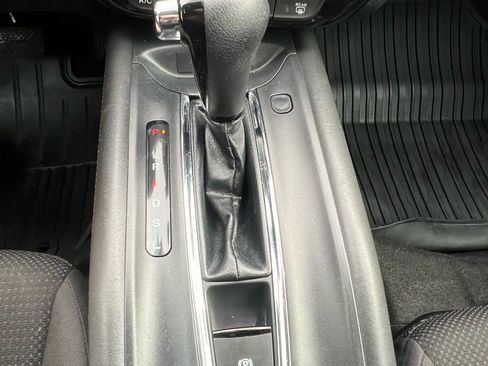 Used 2020 Honda HR-V LX image 20