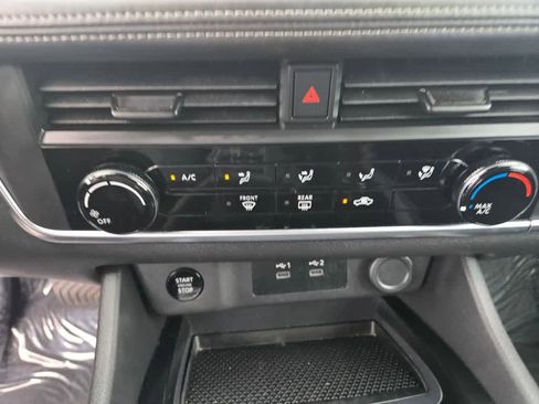 Used 2024 Nissan Rogue S image 14