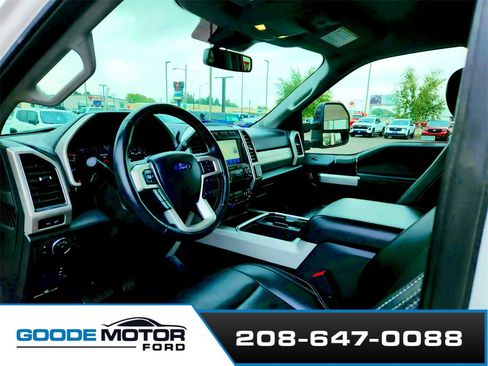 Used 2021 Ford F250 Lariat image 9