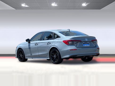 Used 2023 Honda Civic Sport image 3