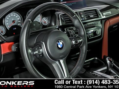 Used 2020 BMW M4 Coupe w/ Competition Package RWD image 18