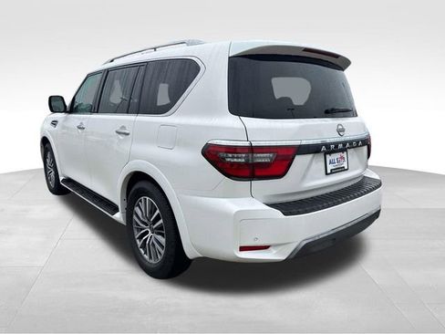 Used 2024 Nissan Armada SL w/ Captain's Chairs Package image 7