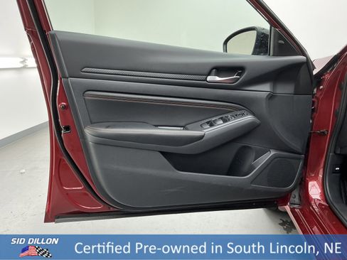 Used 2022 Nissan Altima 2.5 SR image 16