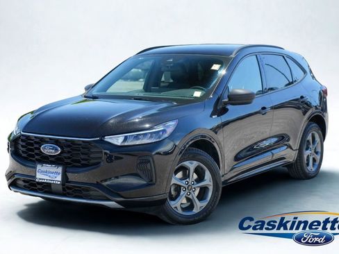 Used 2023 Ford Escape ST-Line w/ Tech Pack #1 AWD/4WD image 1