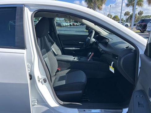 New 2026 Nissan Sentra SV w/ SV Convenience Package FWD image 40