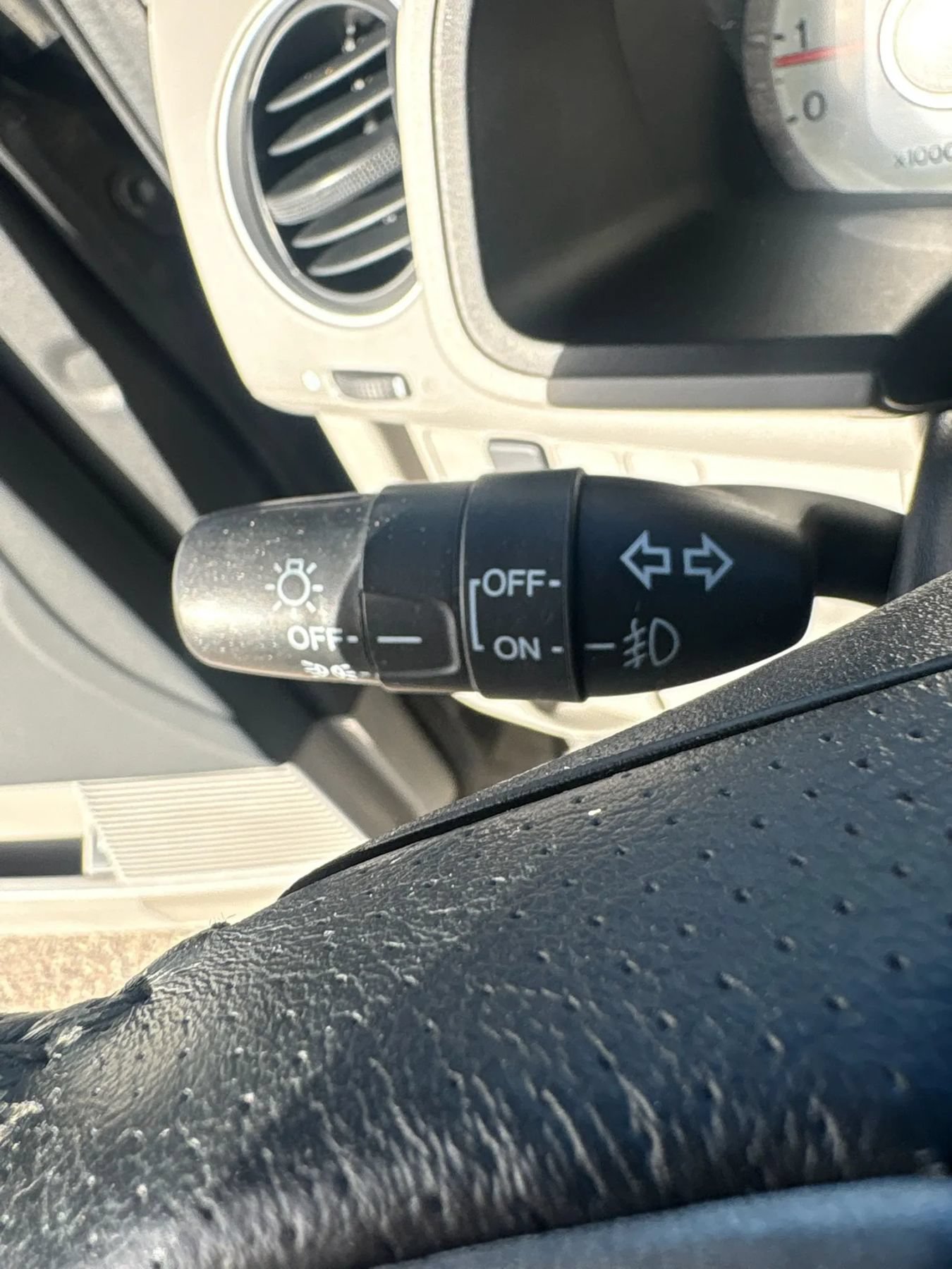 Used 2011 Honda Pilot EX-L image 17